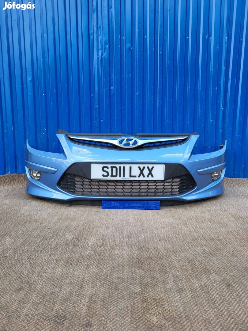 Hyundai i30 2010-13 FD gyári 865612R500 első lökhárító sérülésmentes