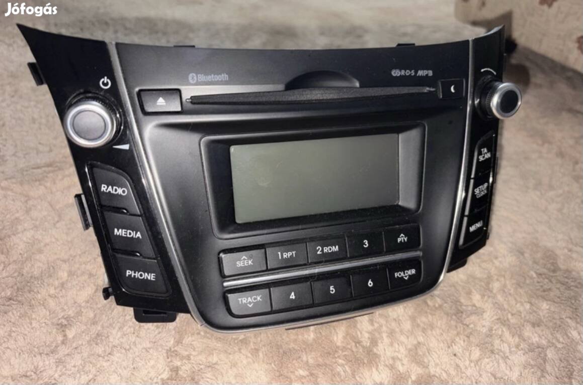 Hyundai i30 2014 Gyári rádió