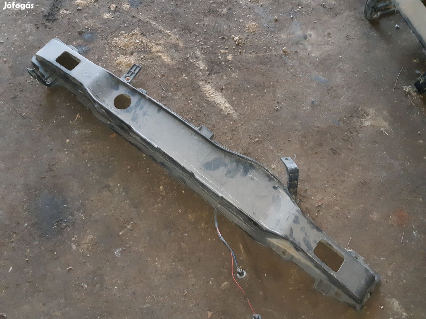 Hyundai i30 Első Lökhárító Merevítő