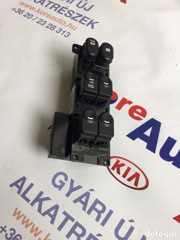 Hyundai i30 FD ablakemelő kapcsoló 935702L010-BON