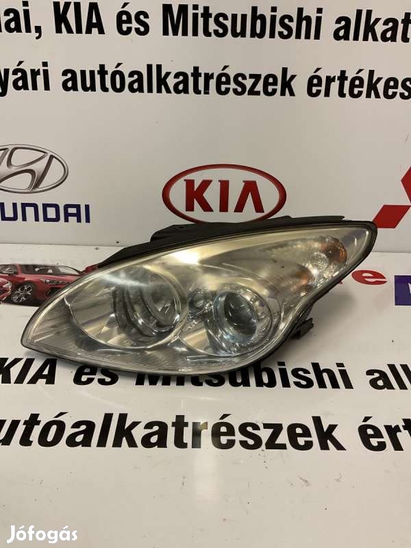 Hyundai i30 FD bal első fényszóró 921032L120-BON