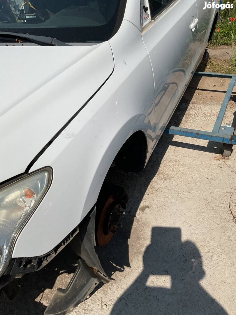 Hyundai i30 FD bal első sárvédő