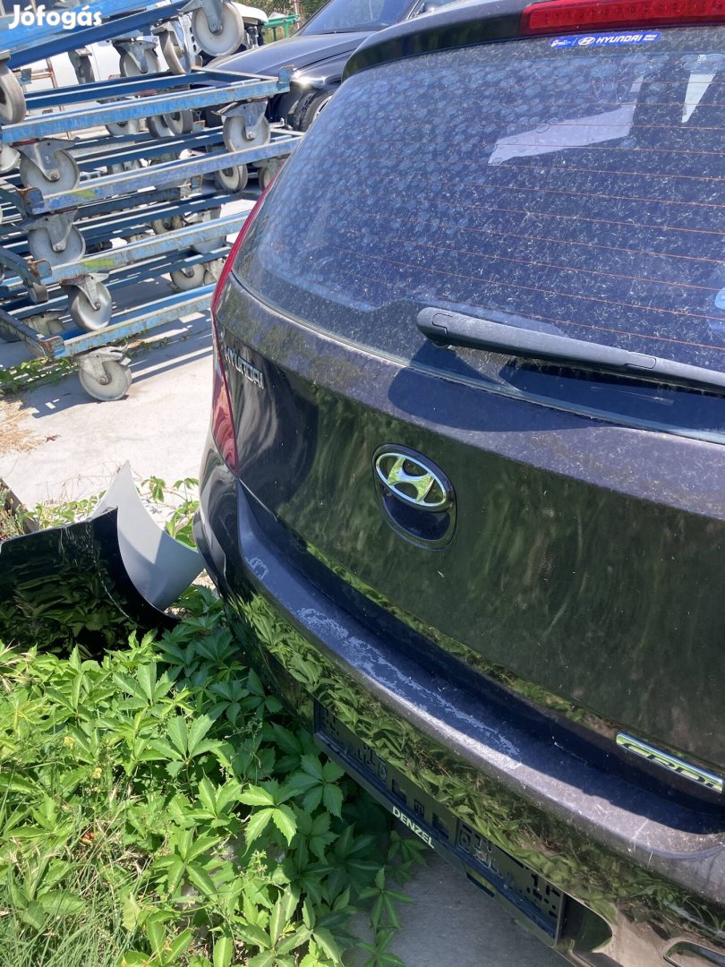 Hyundai i30 FD csomagtér ajtó