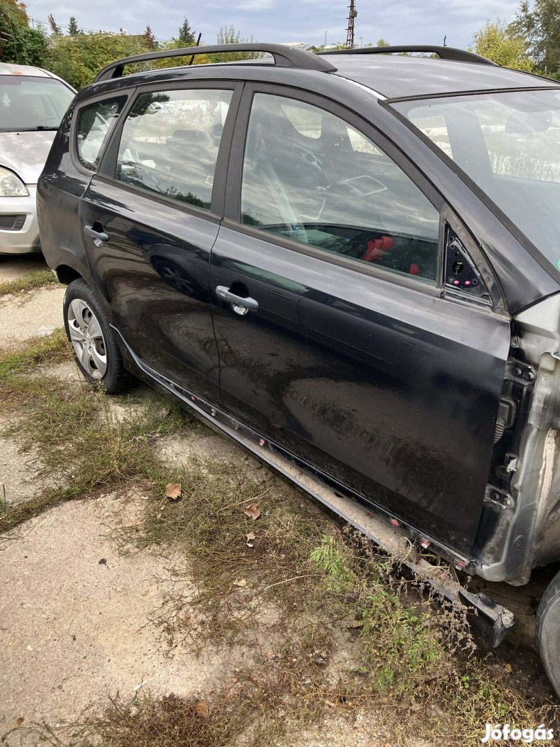 Hyundai i30 FD kombi jobb első ajtó