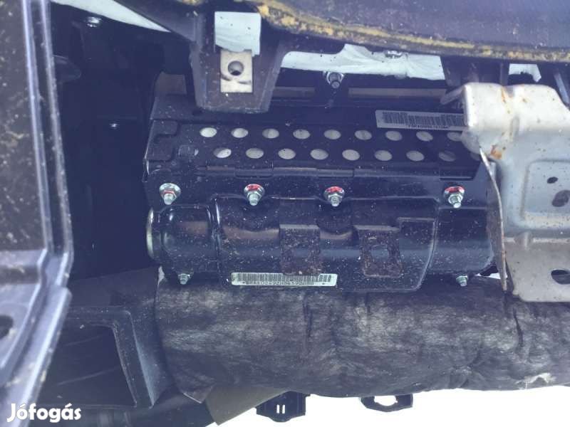 Hyundai i30 FD műszerfal párna+légzsák 847102L1009R-BON