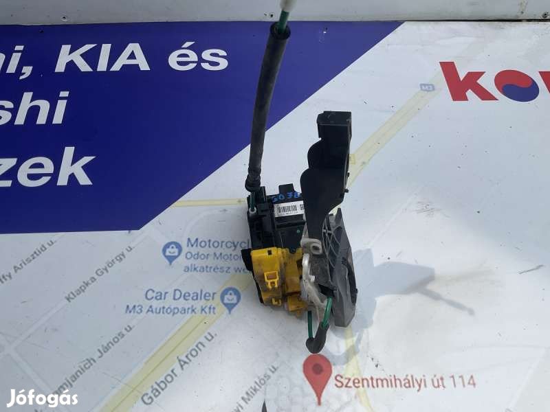 Hyundai i30 GD ajtózár első jobb 81320A6010-BON