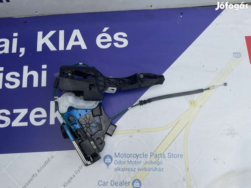 Hyundai i30 GD ajtózár jobb hátsó 81420A6000-BON