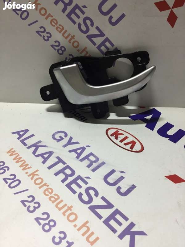 Hyundai i30 GD bal hátsó belső kilincs 82610A6010-BON