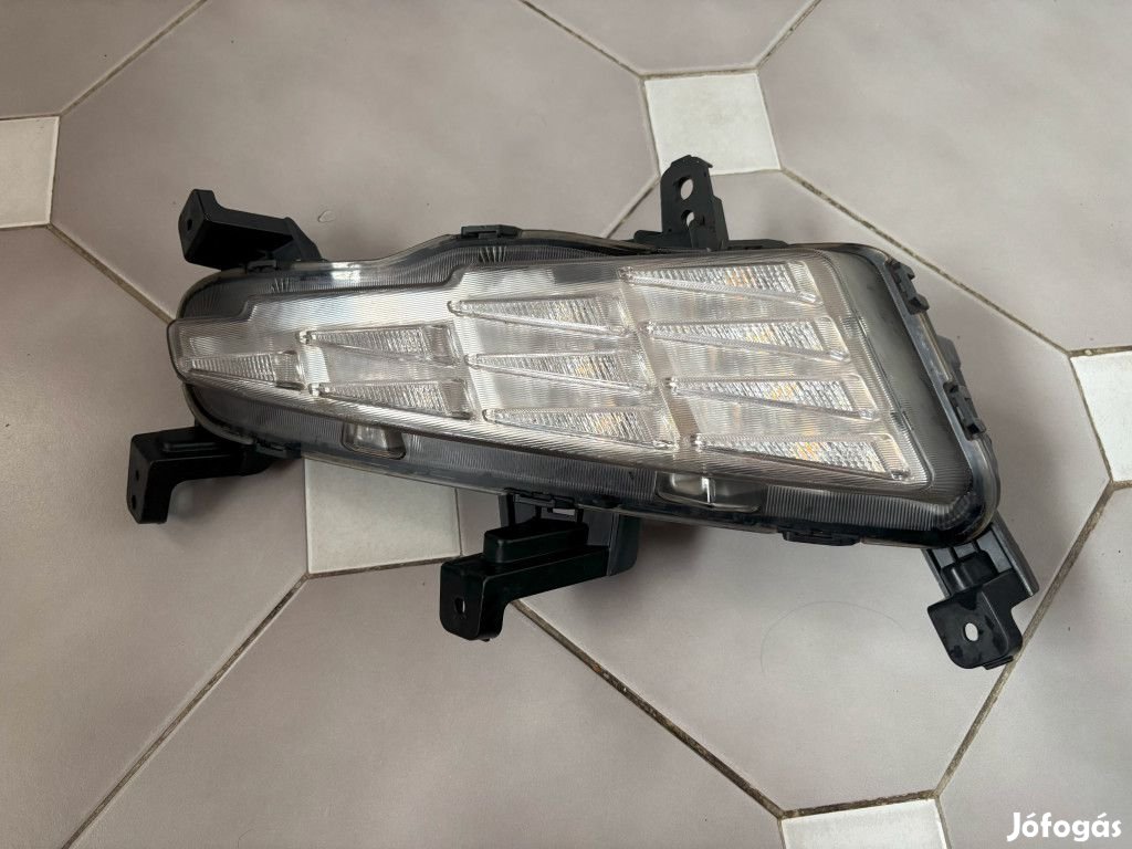 Hyundai i30 III jobb oldali nappali menetfény 92208-G4600