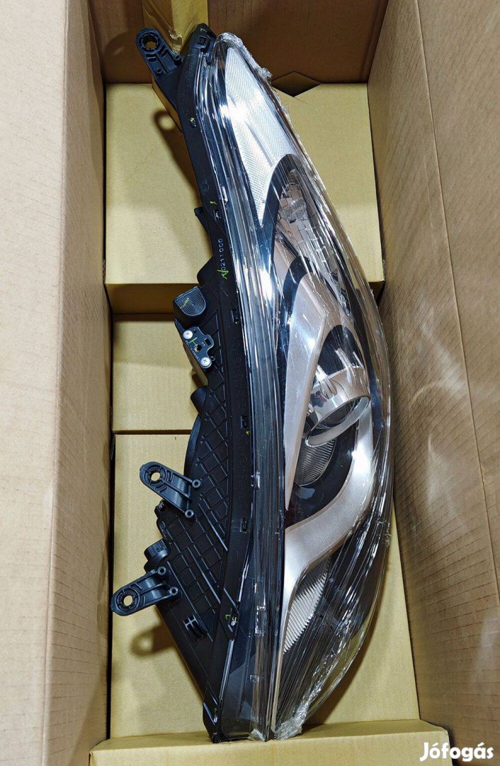 Hyundai i30 II (2012-2014) új fényszóró (bal)