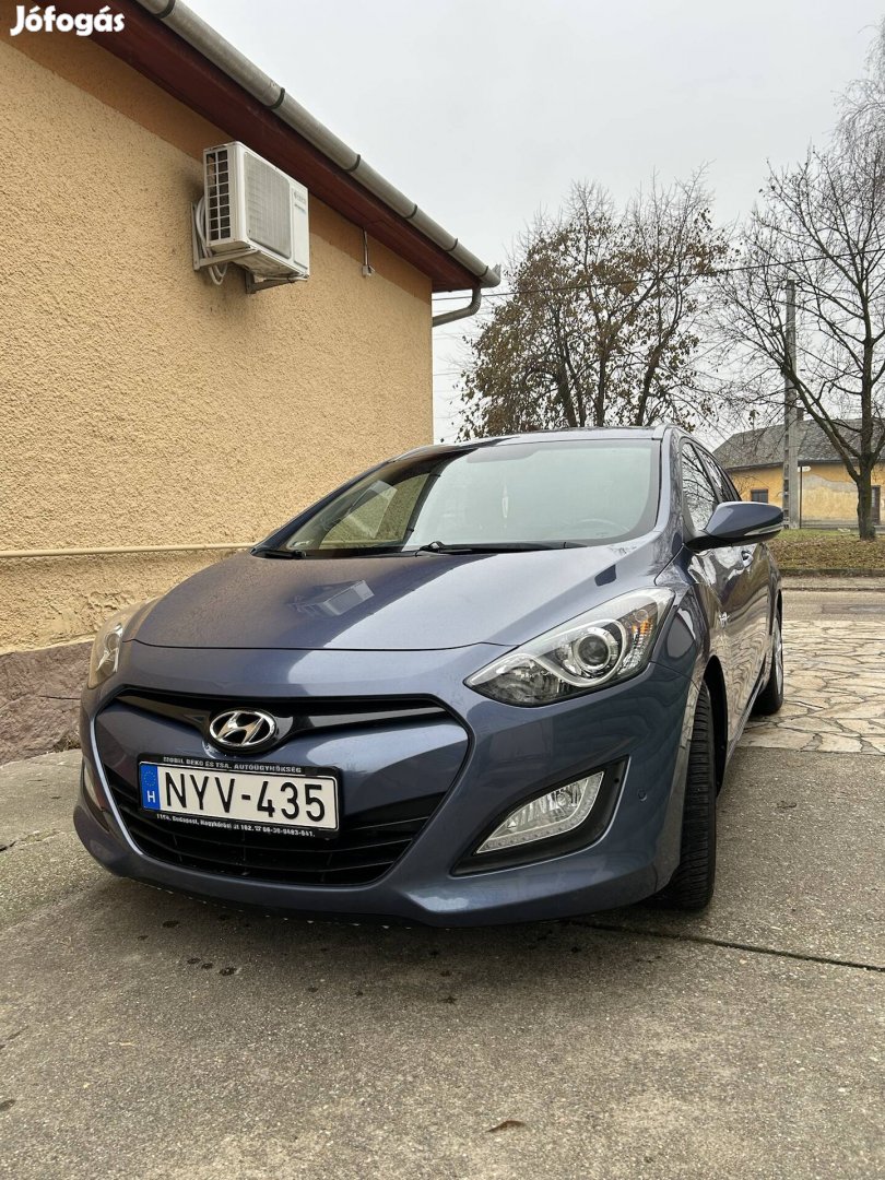 Hyundai i30  1.6 crdi