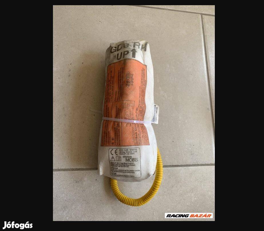 Hyundai i30 (GD) jobb oldali ülés légzsák a6889-20000 88920a6000