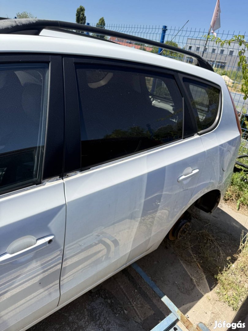 Hyundai i30 ajtó