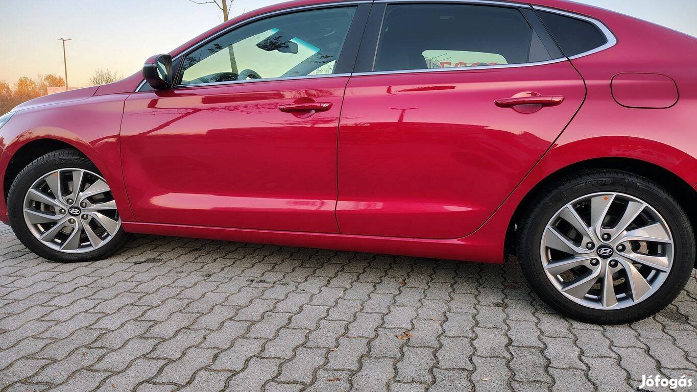 Hyundai i30 gyári alufelni 5x114,3 R17 col , nyári gumival!