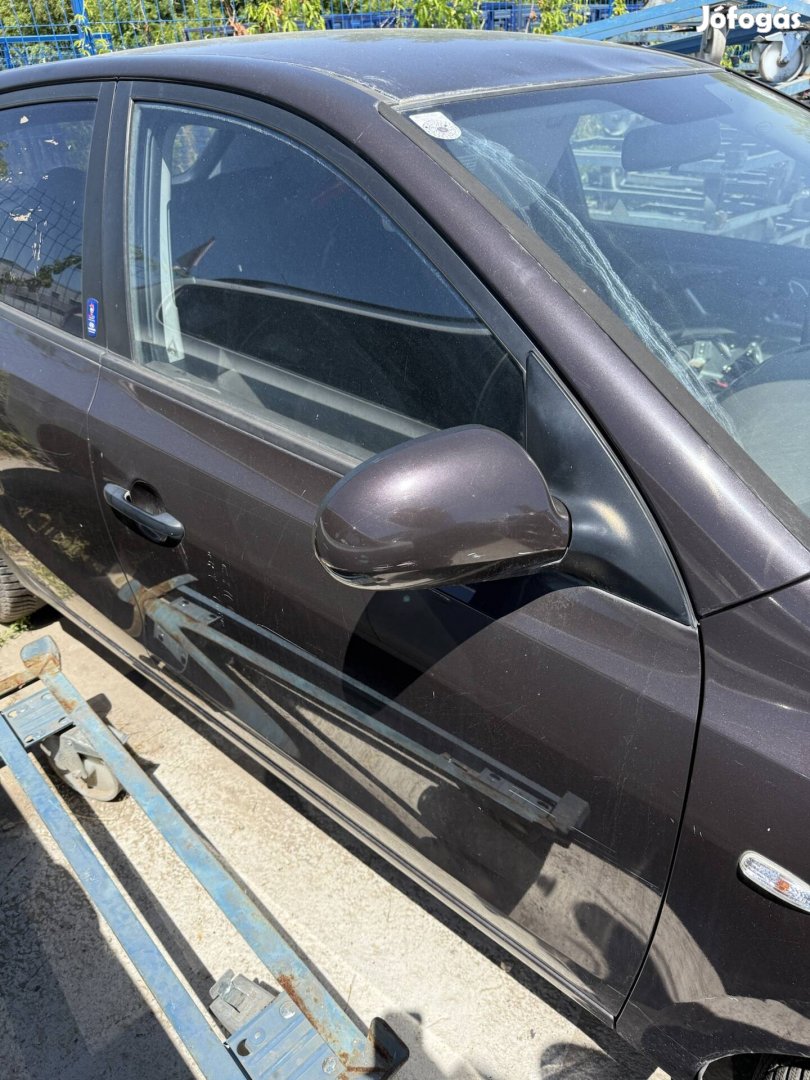 Hyundai i30 jobb első ajtó
