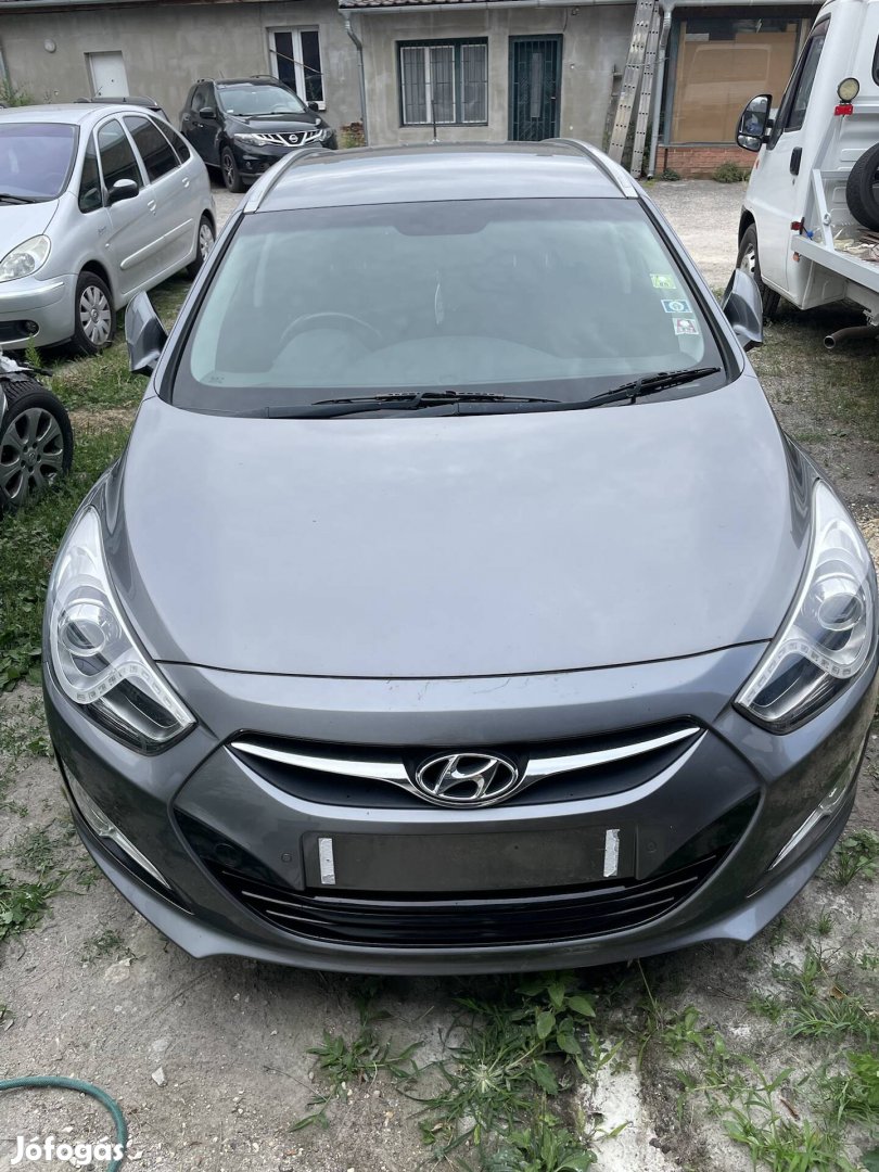 Hyundai i40 alkatrészek