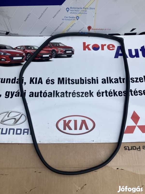 Hyundai i40 bal hátsó kasztni kédergumi 821103Z000RY-BON