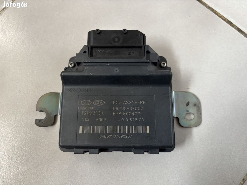Hyundai i40 elektromos kézifék modul 59790-3Z500