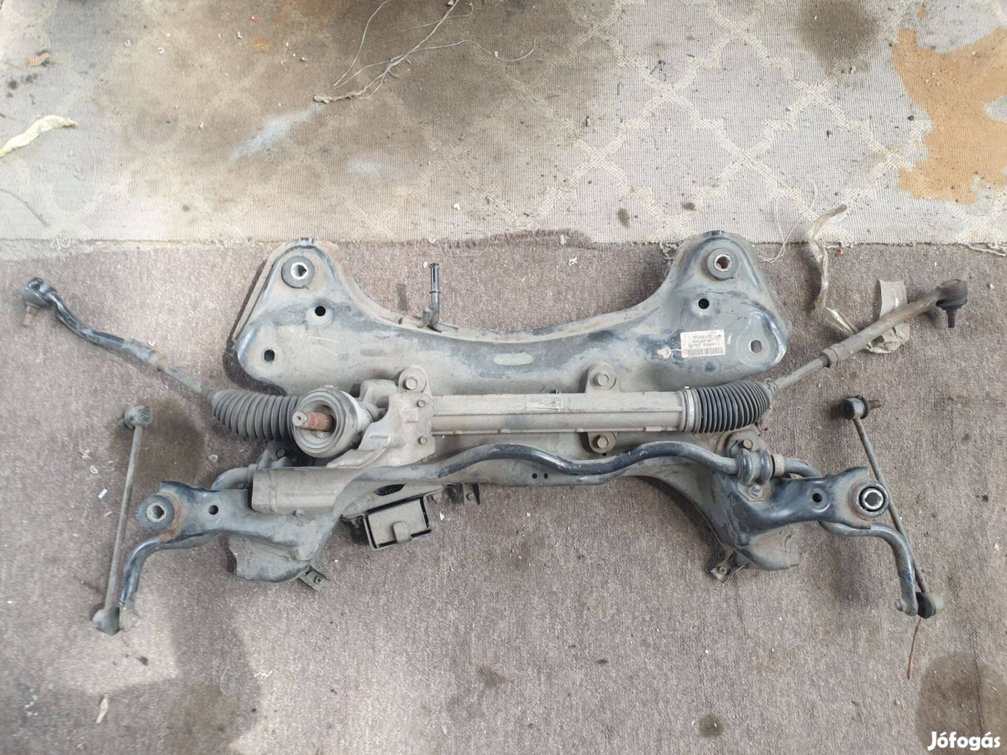 Hyundai i40 első bölcső 624053Z100