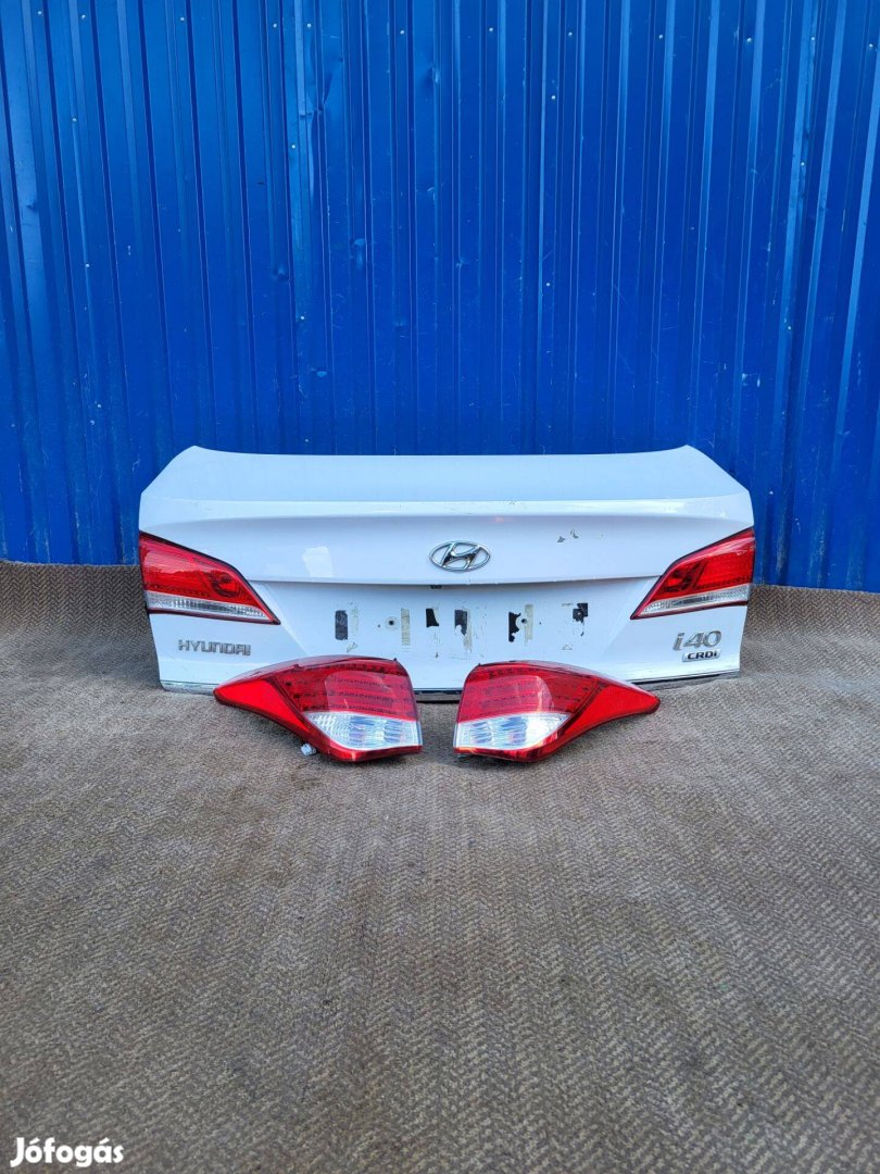 Hyundai i40 sedan gyári 924033Z3 bal, 924043Z3 jobb hátsó belső lámpa