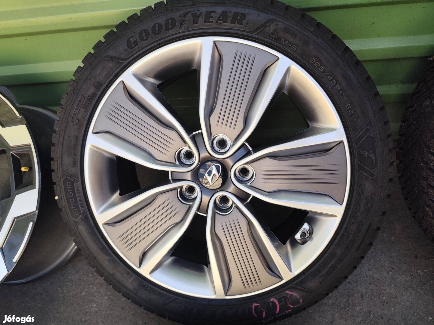 Hyundai ioniq i30 gyári alufelni 5x114,3 17"