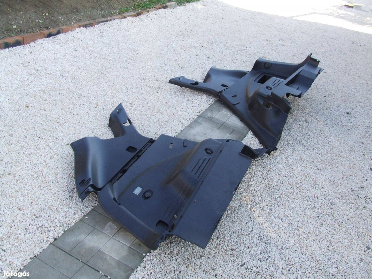 Hyundai ix35 csomagtér oldal burkolat Ár/oldal(2db)