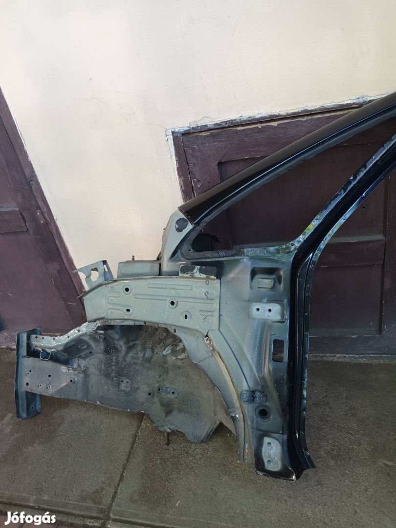 Hyundai ix 20 baloldali Á oszlop
