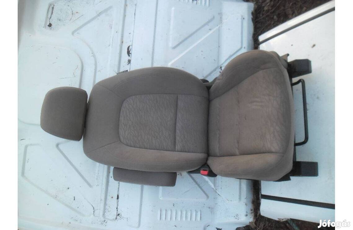 Hyundai ix 20 ix20 bal első ülés
