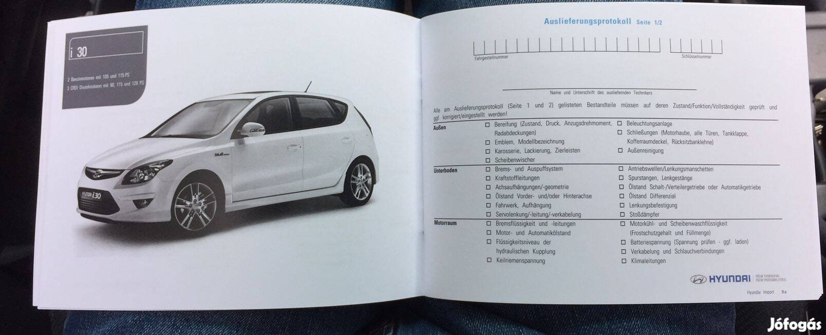 Hyundai szervizkönyv, üres, német nyelvű!