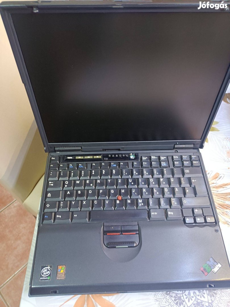 IBM T20 Pentium III laptop kis hibával eladó!Csere/Beszámitás!