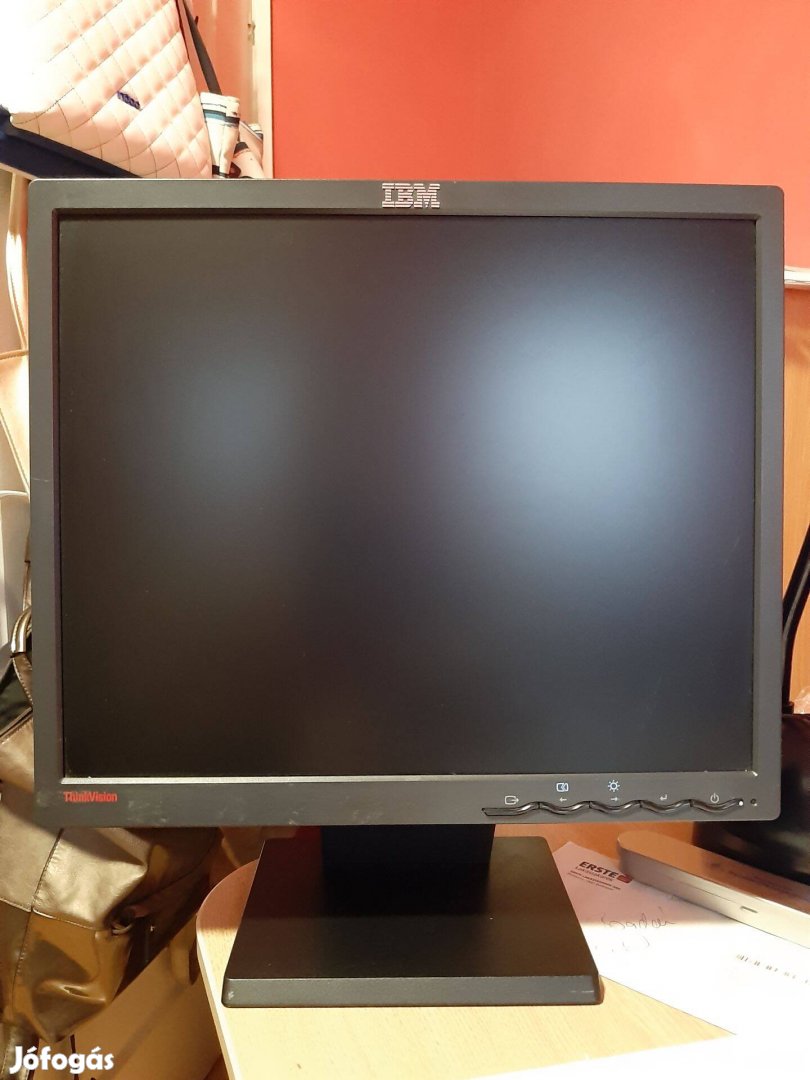 IBM Thinkvision 17 LCD monitor