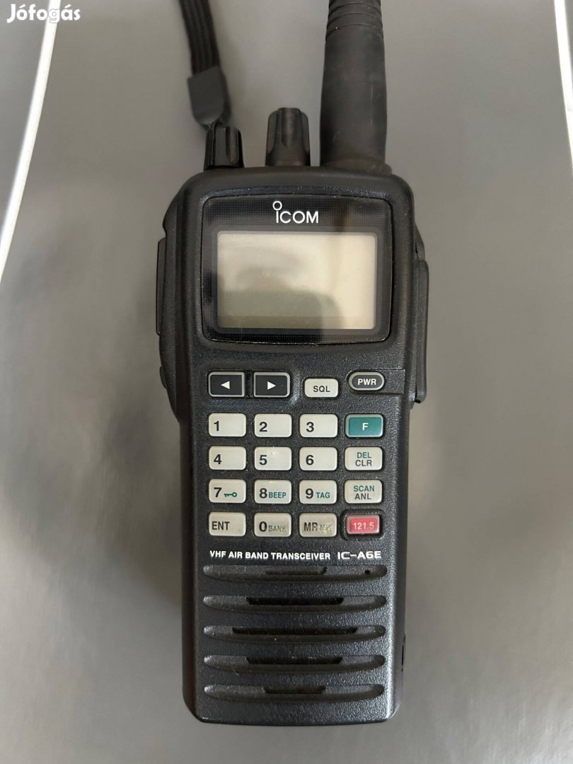 ICOM IC-A6E repsávos adó-vevő