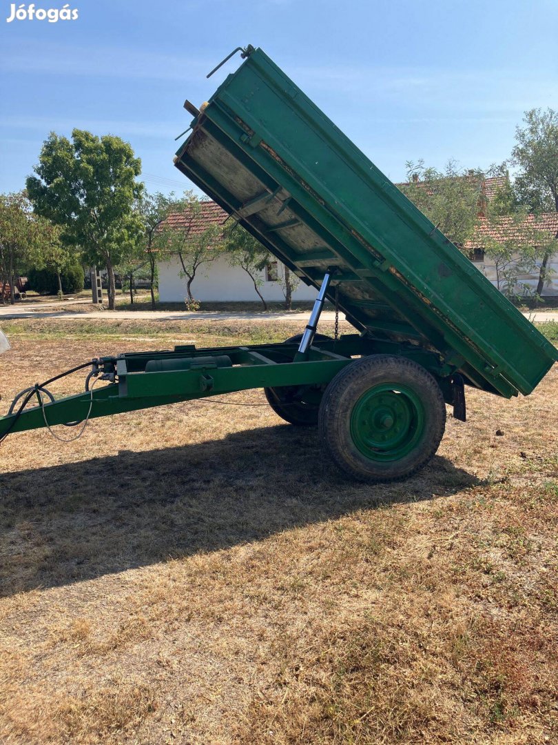 IFA Egytengelyes Pótkocsi