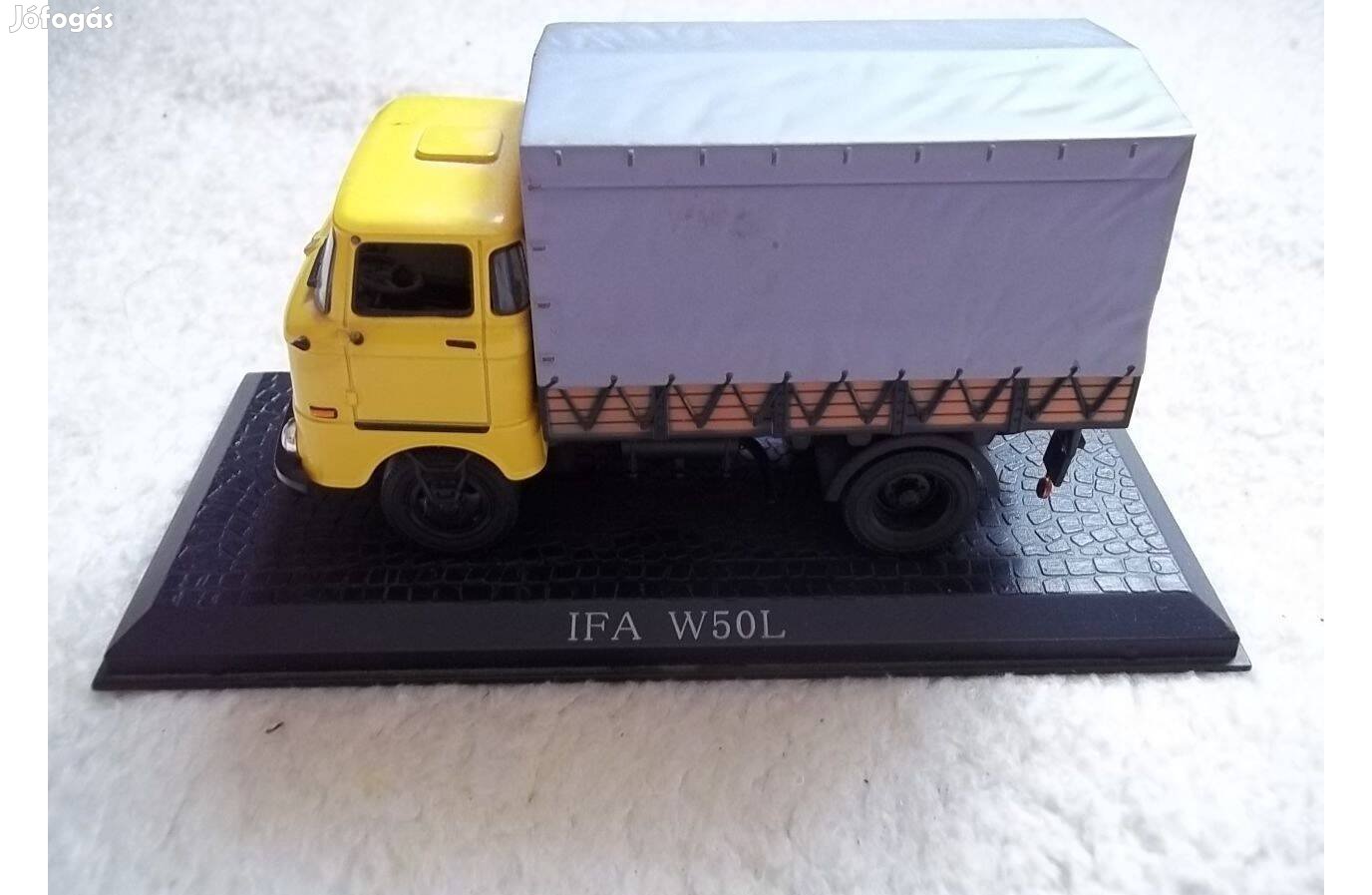 IFA W50L teherautó modell