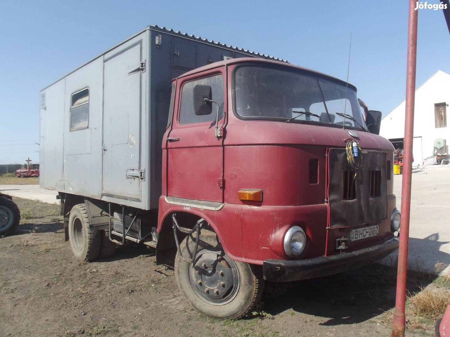 IFA W50 L/W műhelykocsi tachográffal szerelve, szerszámzattal