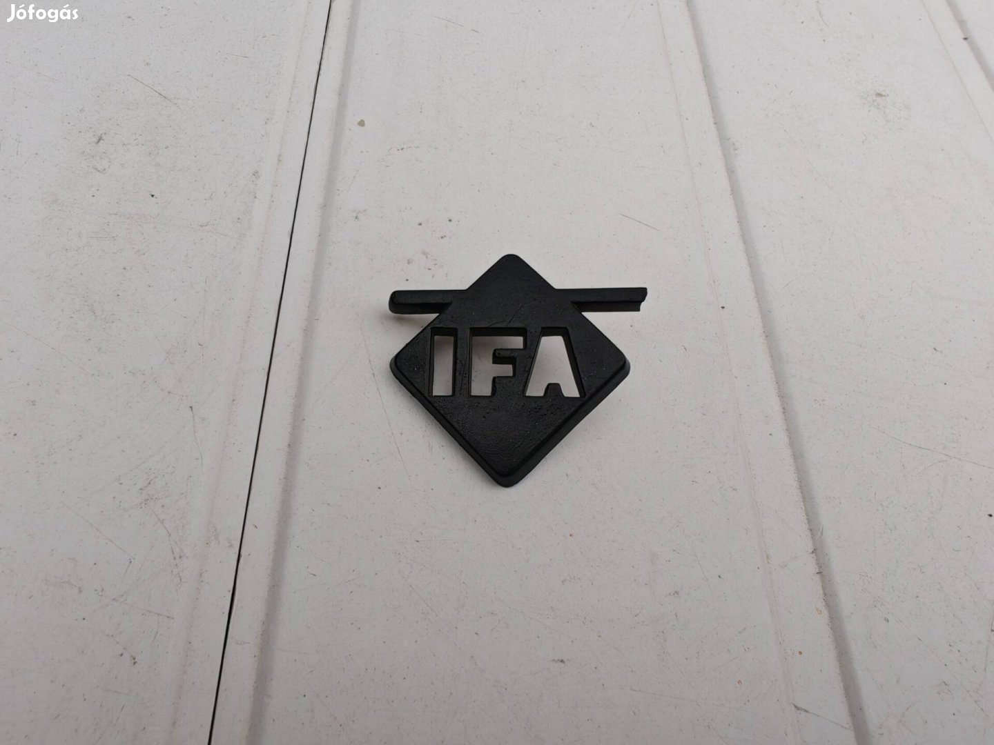 IFA embléma, felirat, jel