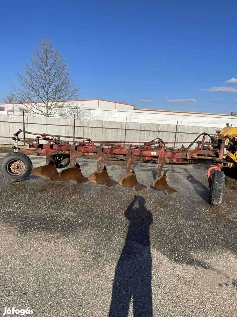 IH 5 fejes eke eladó 6 illetve 7 fejesre alakítható