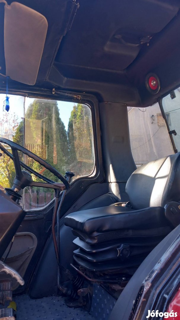 IH Kez 745 traktor eladó