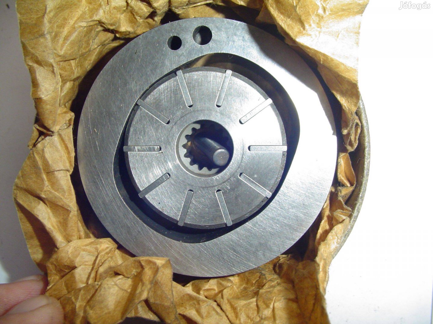 II. Állóforgó rész rotor új ZF Szevószívattyúhoz