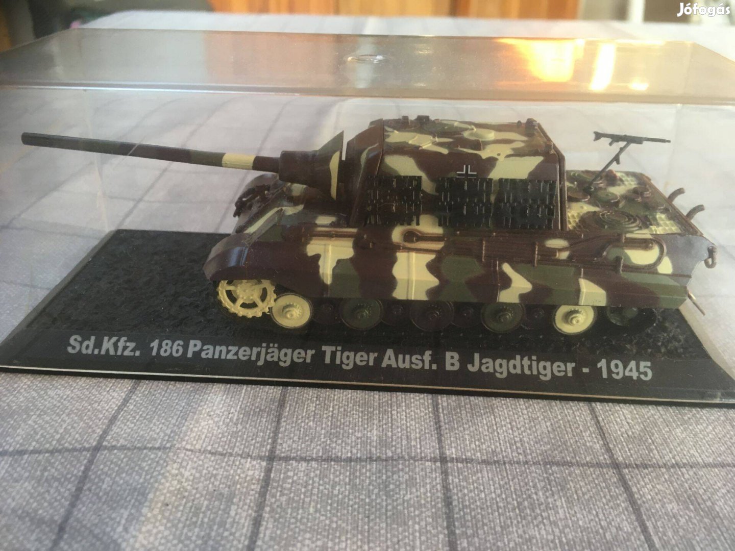 II. VH. német Jagdtiger páncélosvadász makett