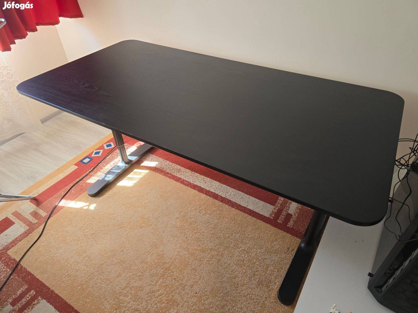 IKEA Bekant fekete íróasztal