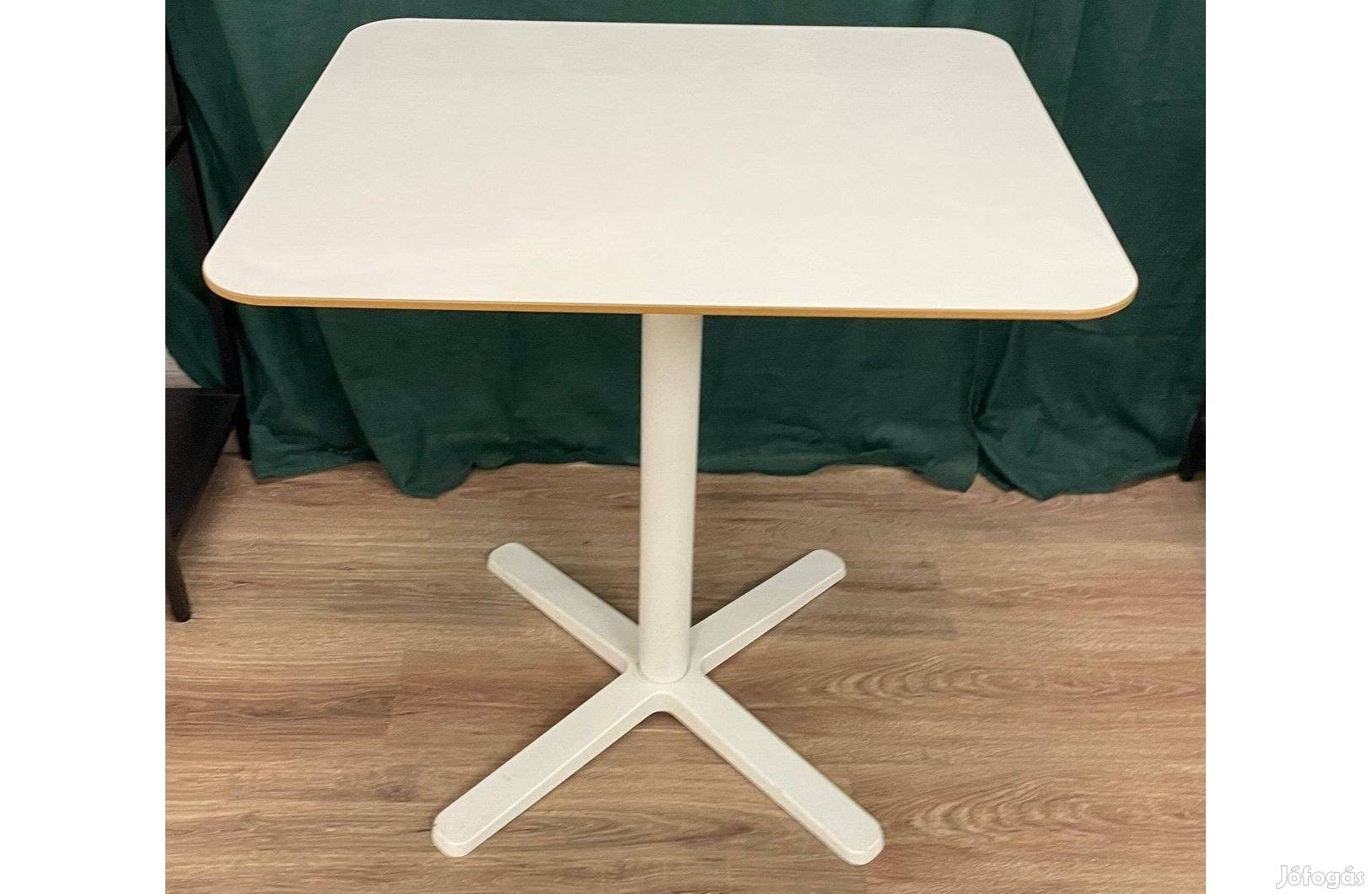 IKEA Billsta Asztal 70X60X73 CM