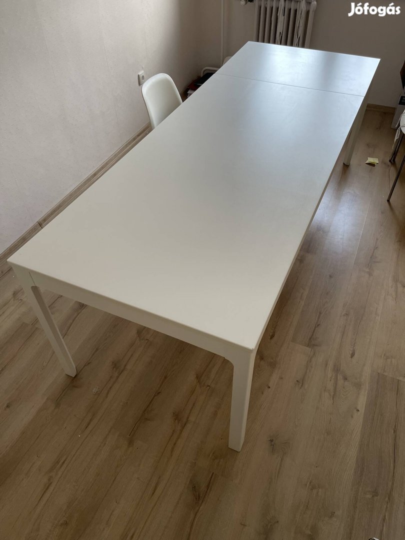 IKEA Ekedalen asztal + 5 db IKEA Lidas szék