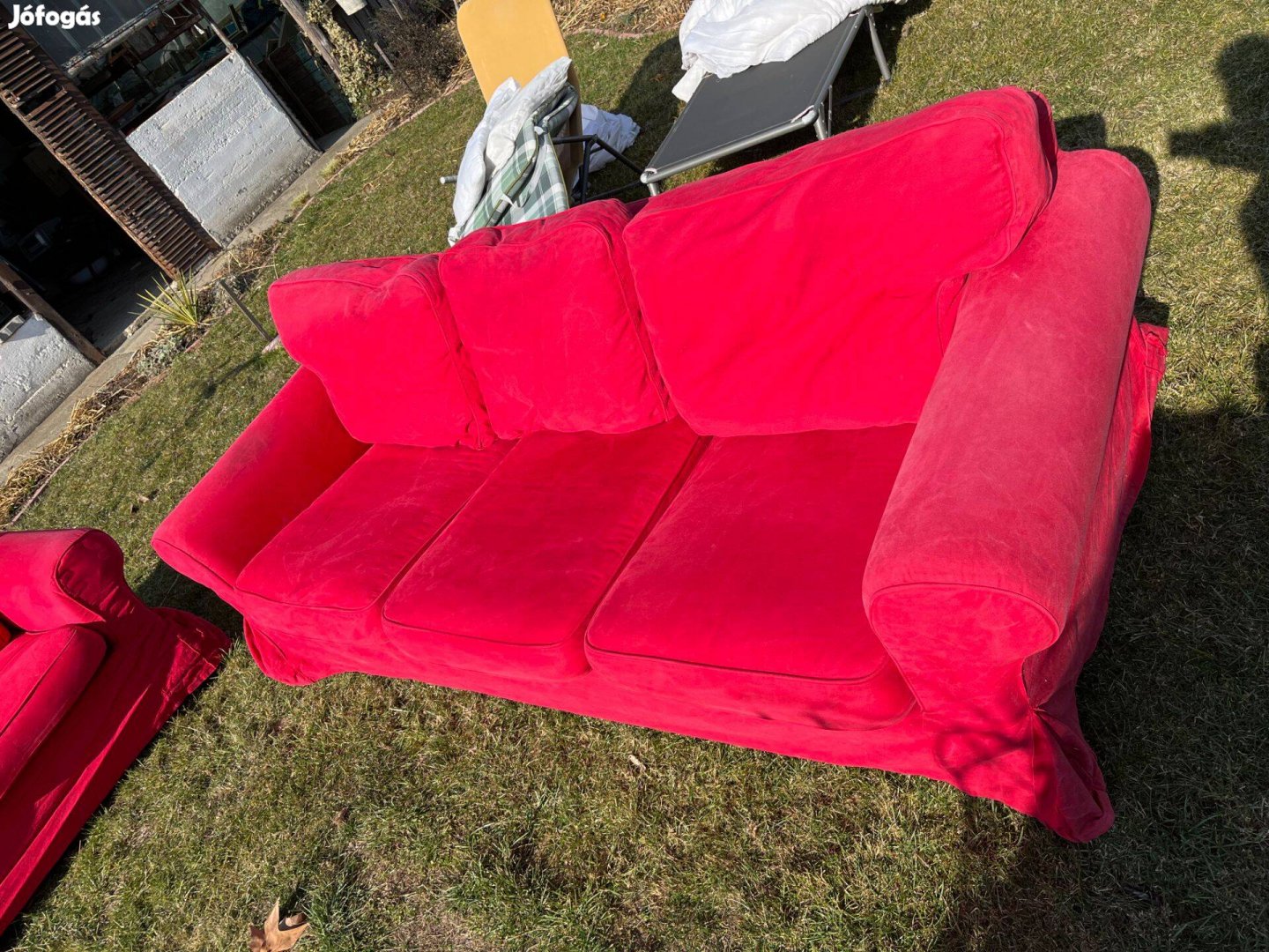 IKEA Ektorp 3 személyes fix kanapé, piros huzat