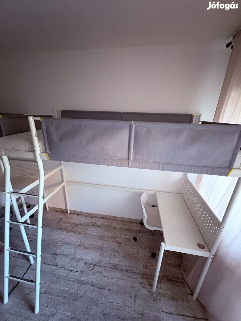 IKEA Emeletes ágy asztallappal, matraccal, gurulós székkel