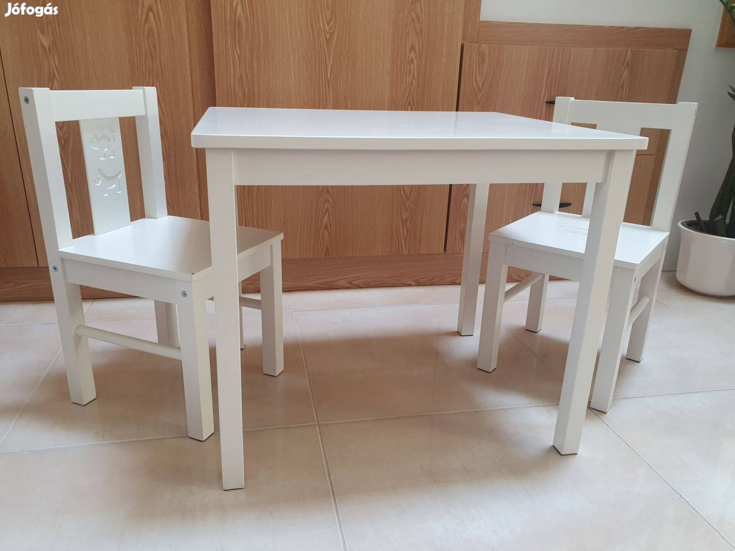 IKEA Kritter gyerek asztal + 2 Kritter gyerek szék