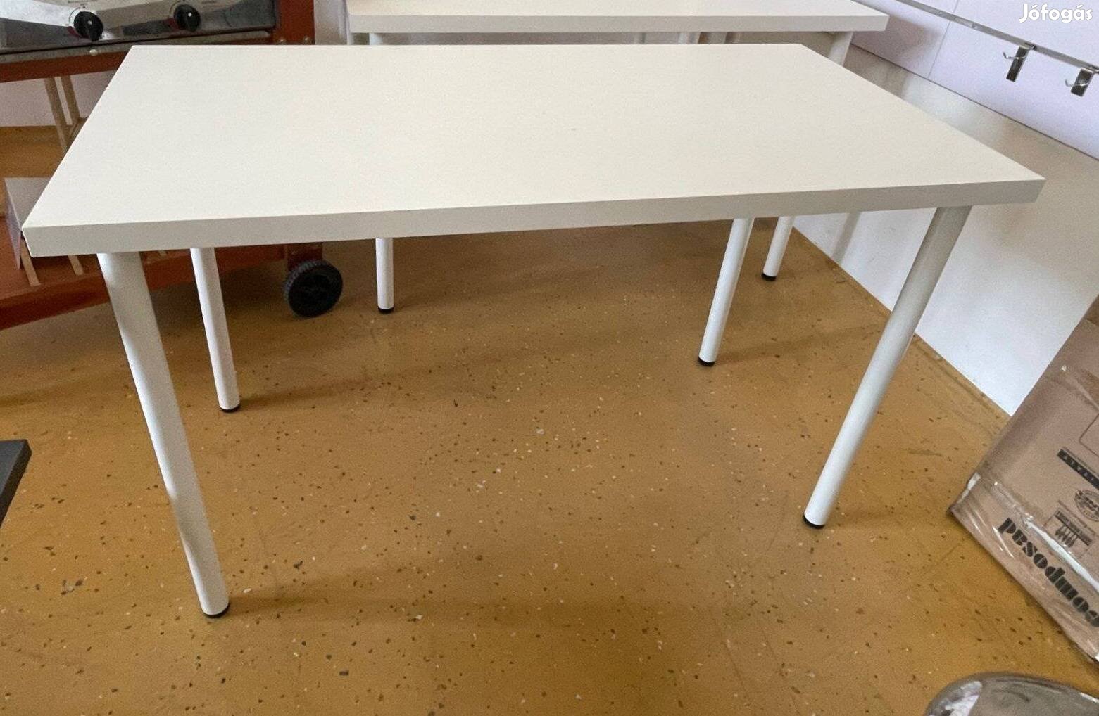 IKEA Lagkapten / Adils fehér íróasztal állítható lábakkal