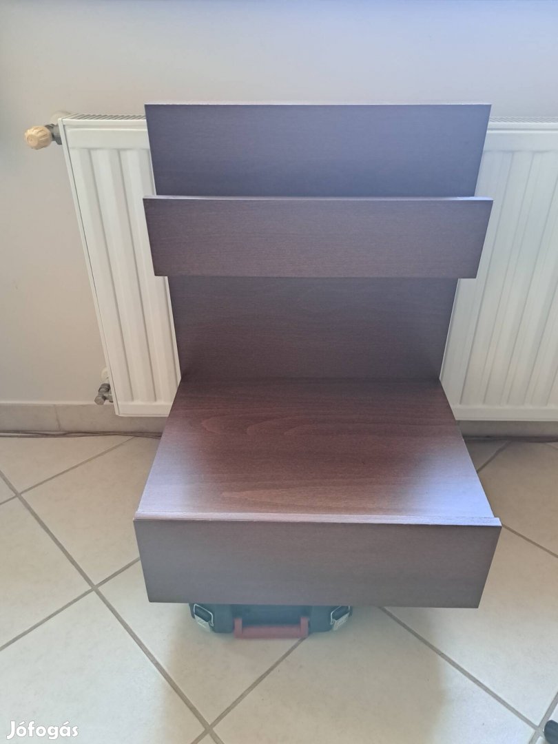 IKEA Malm ágykerethez rögzíthető éjjeliszekrények