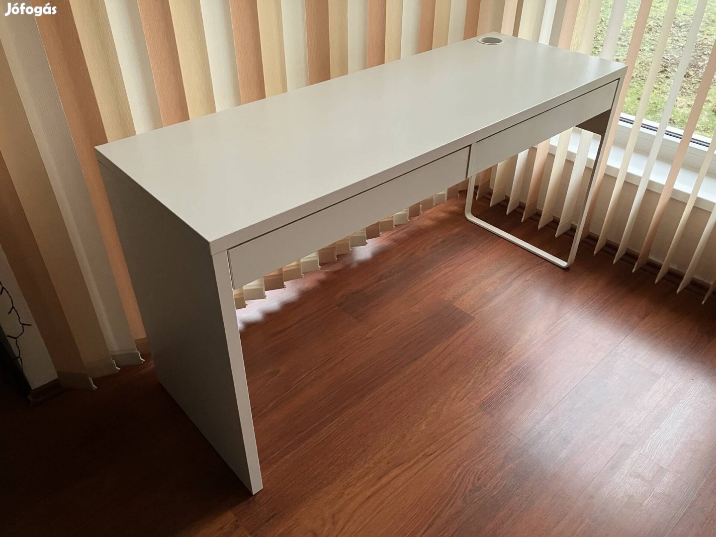 IKEA Micke fehér íróasztal 142x50 cm 2 fiókkal eladó