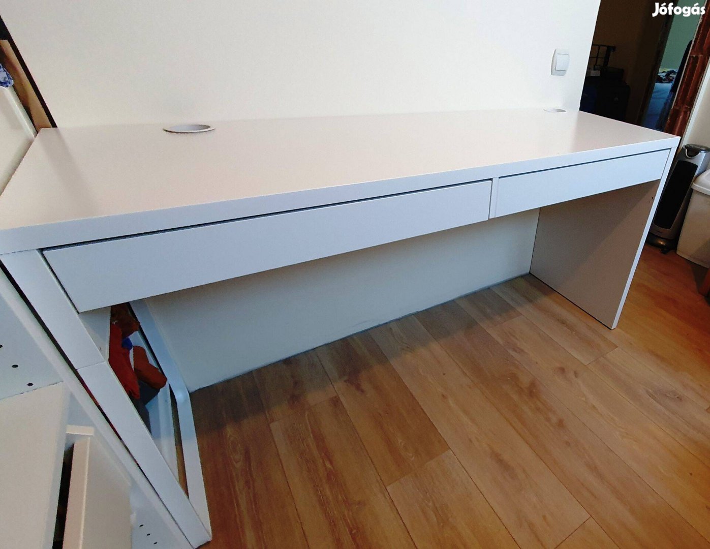 IKEA Micke íróasztal - 142*50 cm